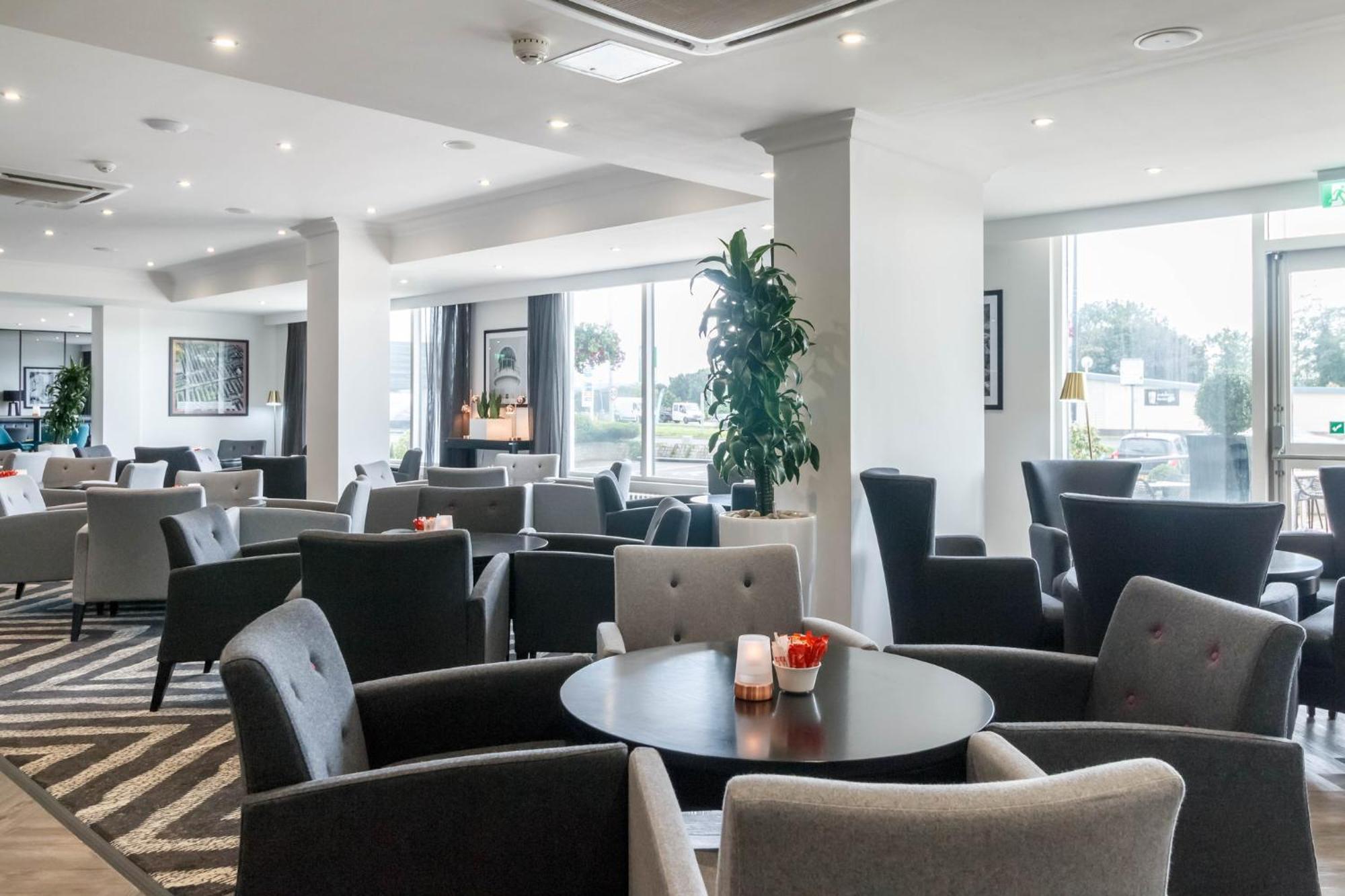 Garner Hotel Preston Samlesbury By Ihg Exteriör bild