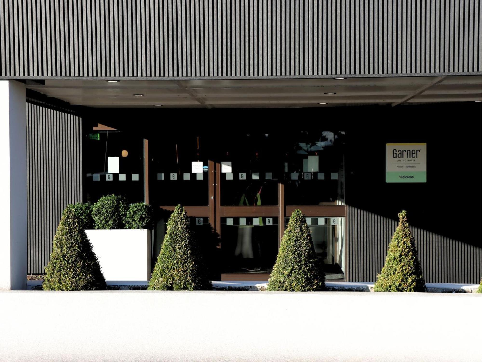 Garner Hotel Preston Samlesbury By Ihg Exteriör bild